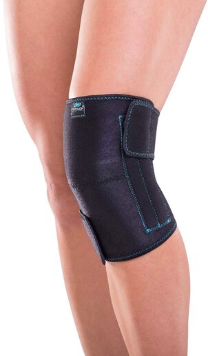 DonJoy Advantage Knee Wrap with Stays, Universal Size